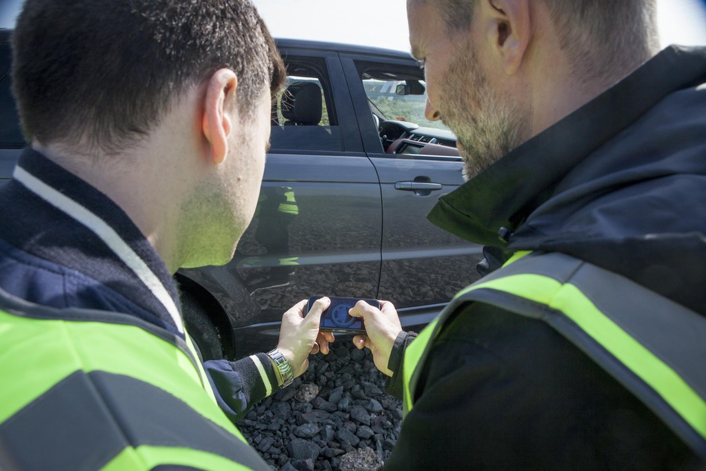 Jaguar Land Rover: Automatismen im Auto