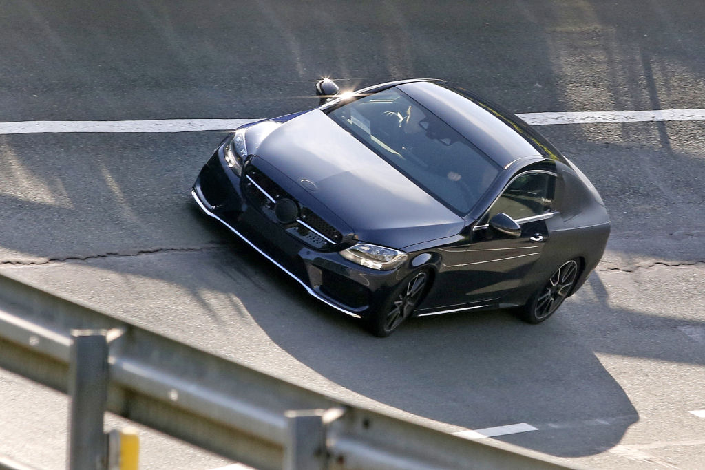 Erwischt: Erlkönig Mercedes C-Klasse Coupé - Nur mit dünner Tarnung unterwegs