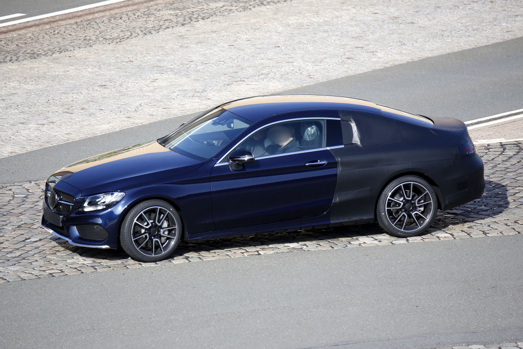 Erwischt: Erlkönig Mercedes C-Klasse Coupé - Nur mit dünner Tarnung unterwegs