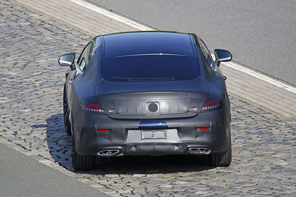 Erwischt: Erlkönig Mercedes C-Klasse Coupé - Nur mit dünner Tarnung unterwegs