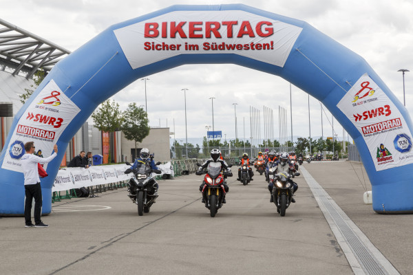 BMW und Biker - das passt