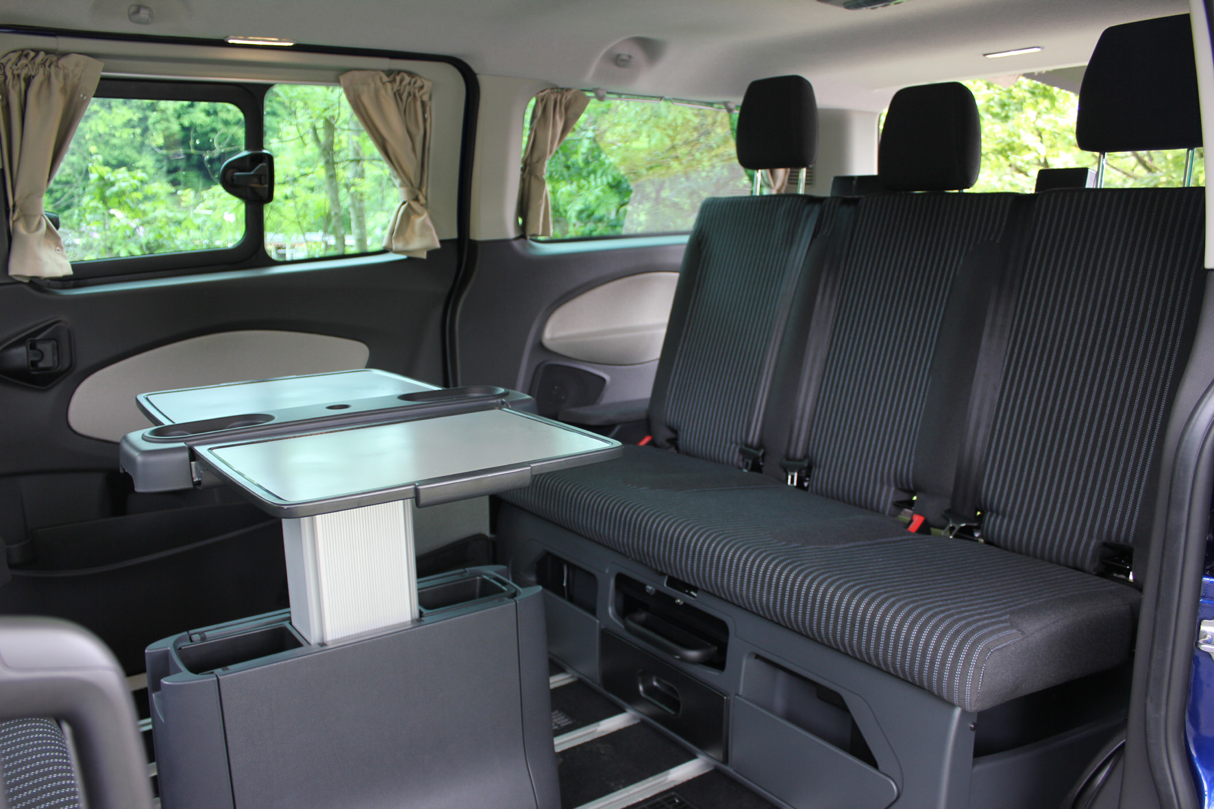 Wohnmobil Ford Tourneo Euroline: Multi-Talent für Alltag und Freizeit
