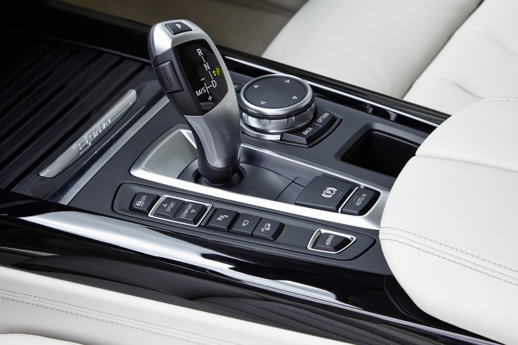 BMW X5 eDrive elektrisiert