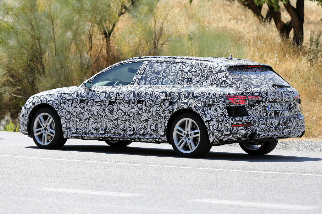 Entsprechend beginnt die Motorenpalette mit dem 2.0 TFSI und 190 PS (320 Nm) endet.....