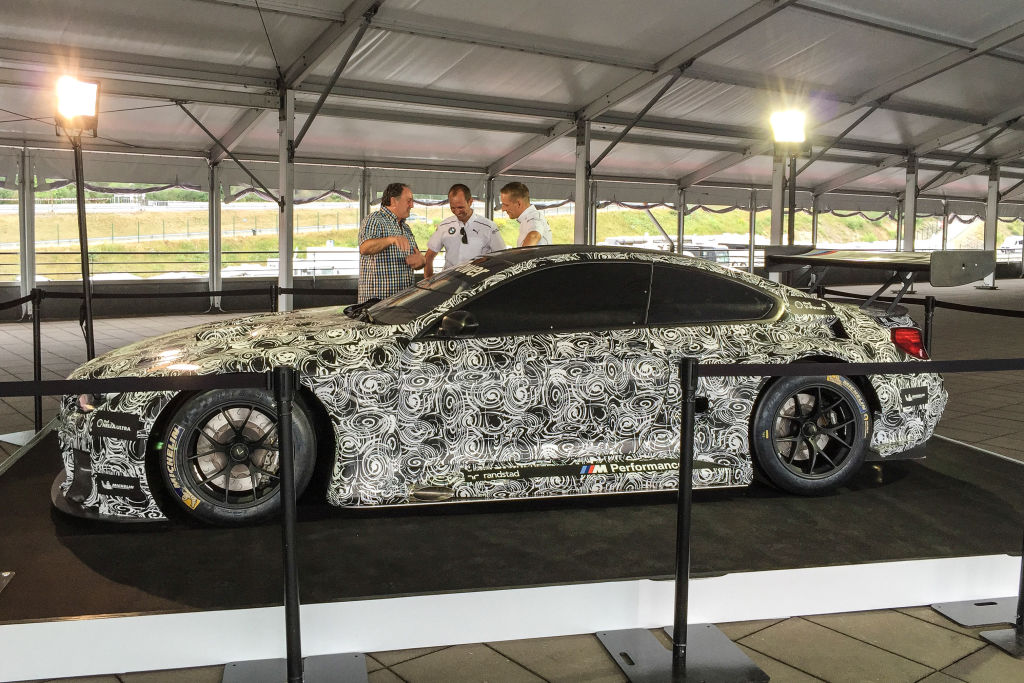 Motorenseitig wird der 4,4 Liter V8 Twinturbo verbaut. Allerdings.....