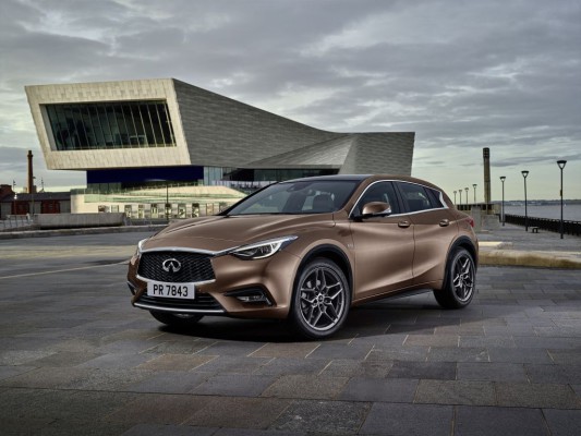 Der Q30 Active Compact wurde in Europa entwickelt und hier sämtlichen finalen Endprüfungen unterzogen. Das Fahrzeug wird im britischen Sunderland gefertigt, dem vierten Land auf drei Kontinenten, wo Fahrzeuge von Infiniti produziert werden.