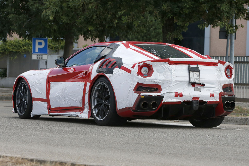 Der F12 GTO/Speciale wird im September auf der IAA vorgestellt.