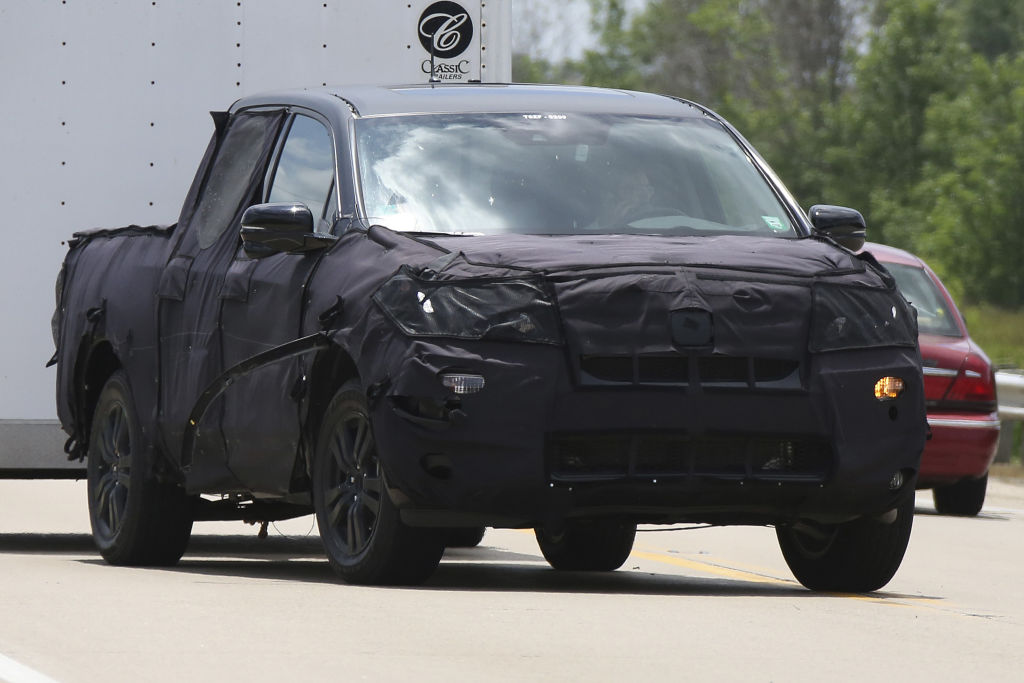 Die Konkurrenz in der Pickup-Klasse ist einfach zu groß. Modelle, wie der Chevi Colorado oder der GMC Canyon bestimmen den Markt.