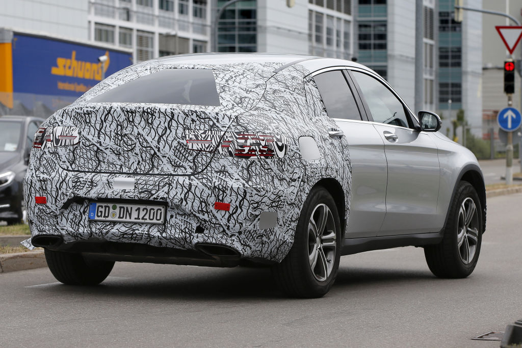 Durch Leichtbau soll die Karosserie mind. 80kg Gewicht sparen, zum normalen GLC.