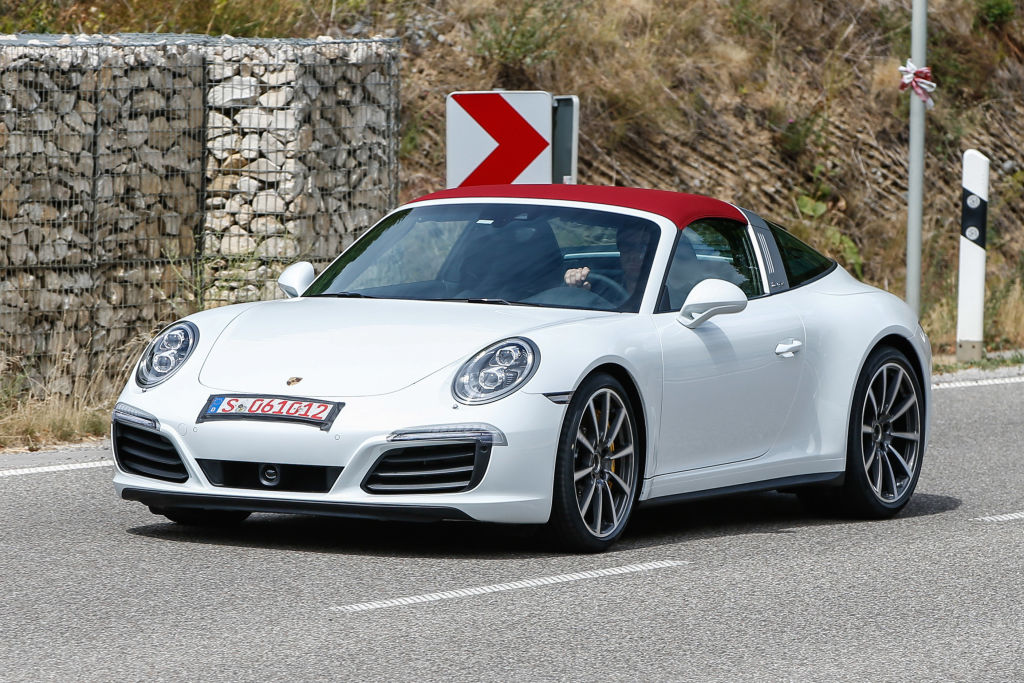 Überstunden in Zuffenhausen: Die 911er Reihe bekommt ihr Facelift bis zum Herbst.