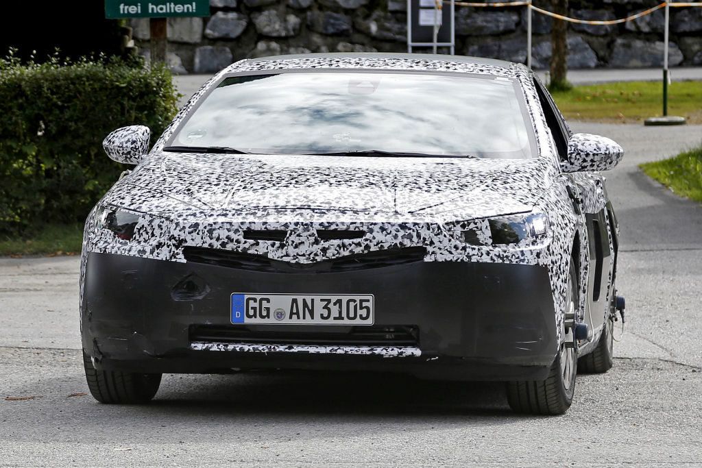 Opel Insignia / Buik Regal