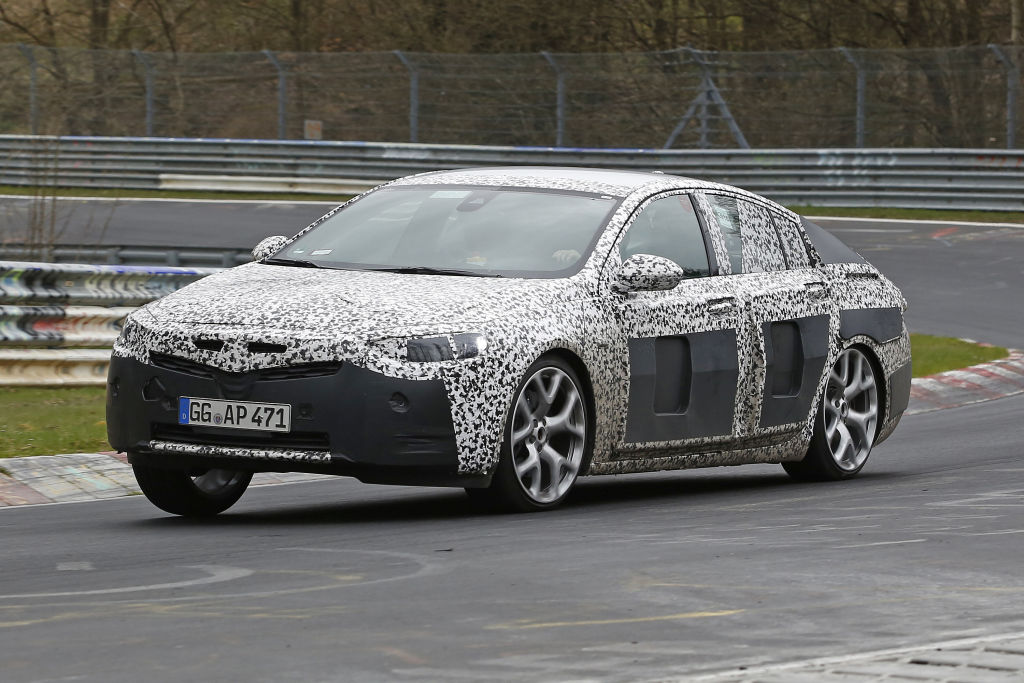 Opel Insignia 2017 bei Abstimmungsfahrten auf dem Nürburgring