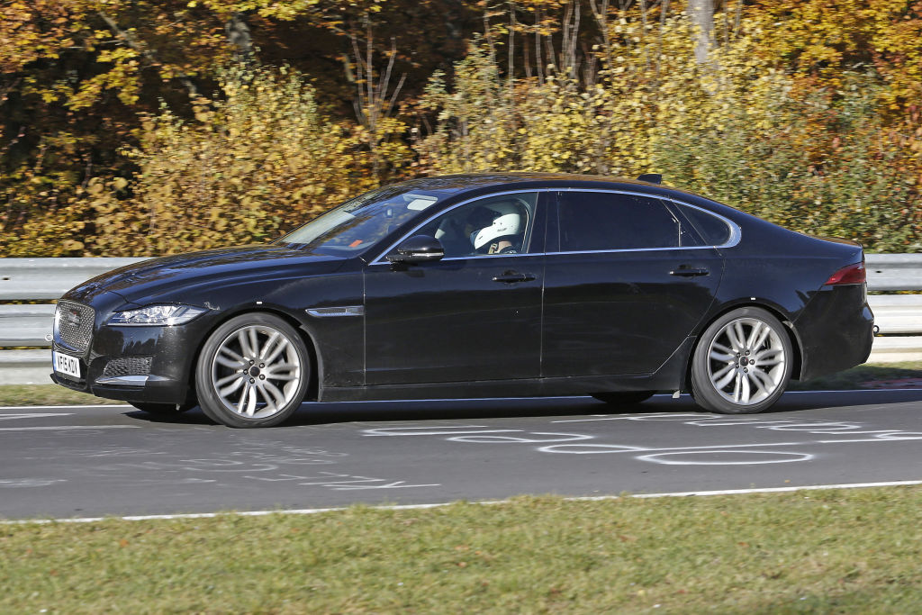 Jaguar XF L