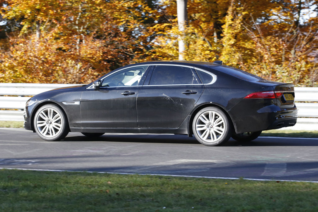 Jaguar XF L