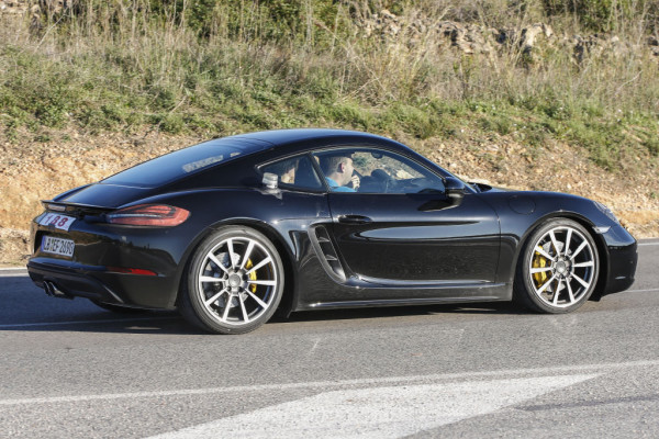 Porsche Cayman Facelift 2016