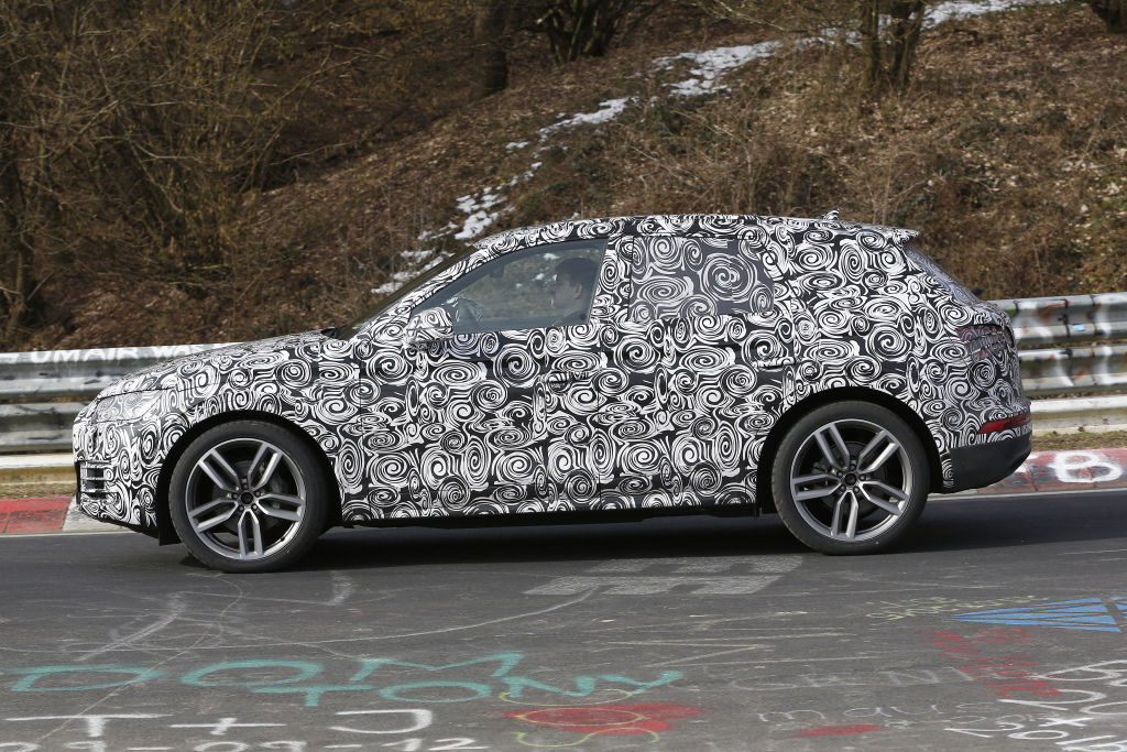 Erlkönig Audi Q5 2017er Modell ( Aufnahmen vom 15.03.2016)