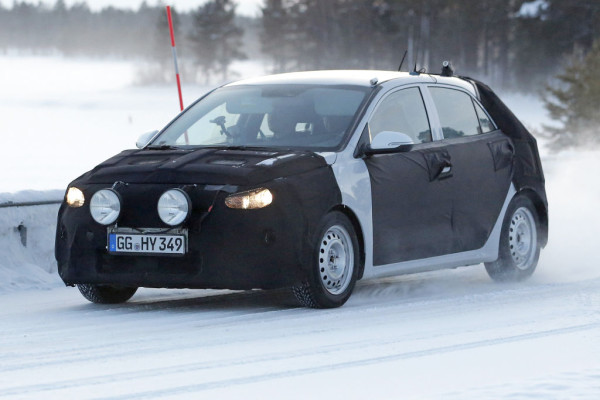 Erlkönig Kia Rio