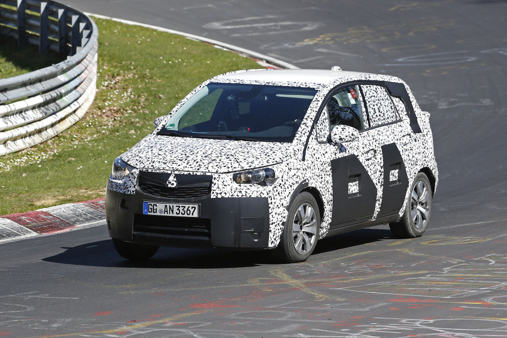 Opel Meriva 2016 auf dem Nürburgring