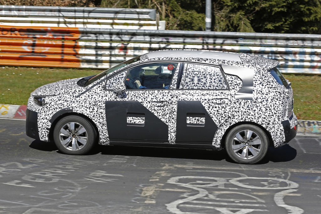 Opel Meriva 2016 auf dem Nürburgring