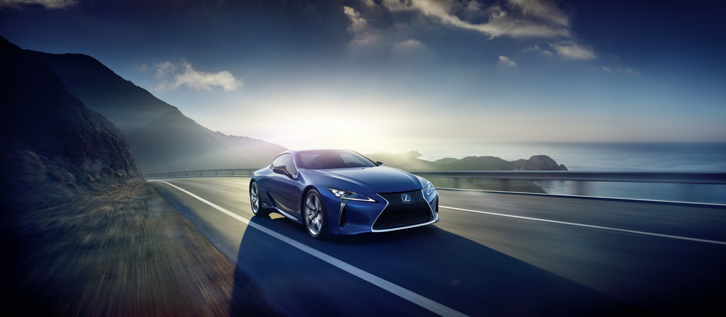 Lexus LC 500h.