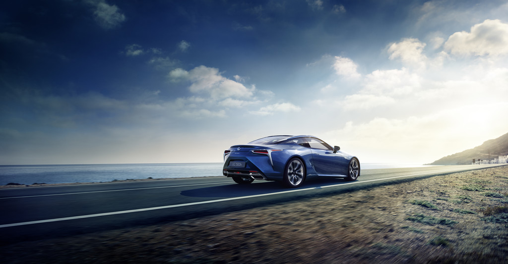 Lexus LC 500h.