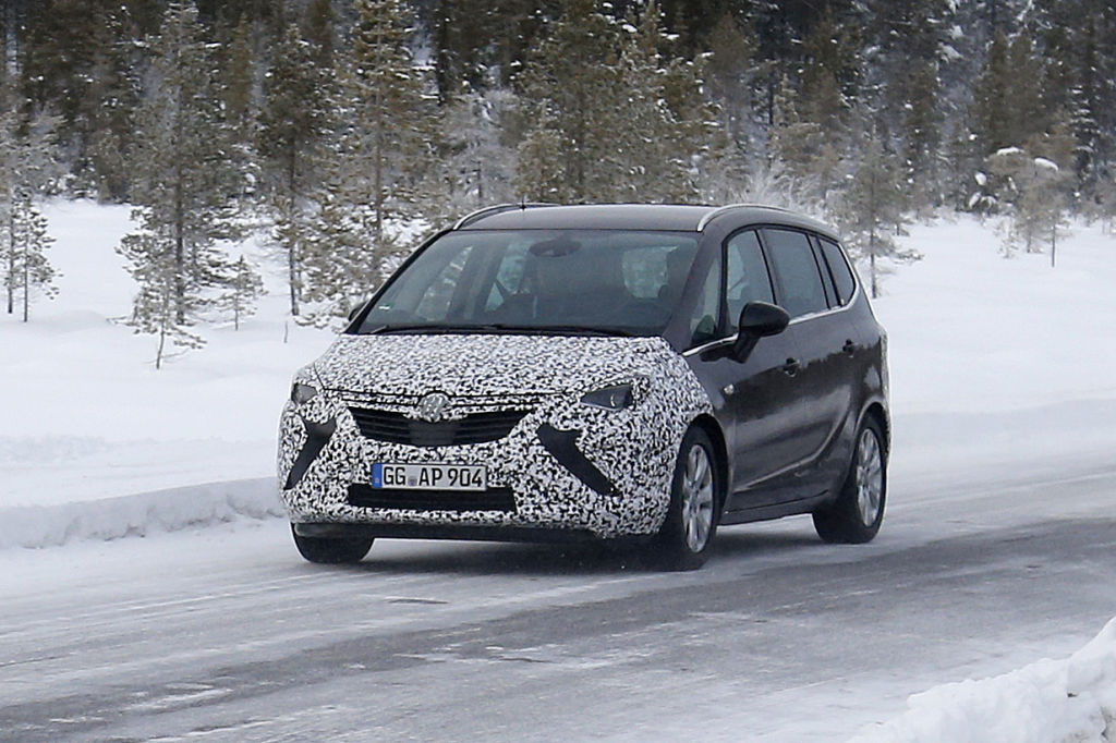 Opel Zafira Facelift 2016