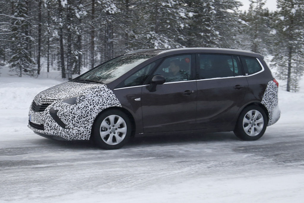 Opel Zafira Facelift 2016