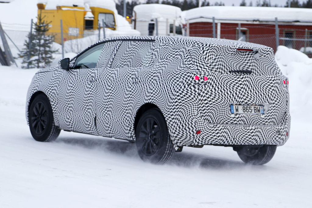 Erlkönig Peugeot 6008