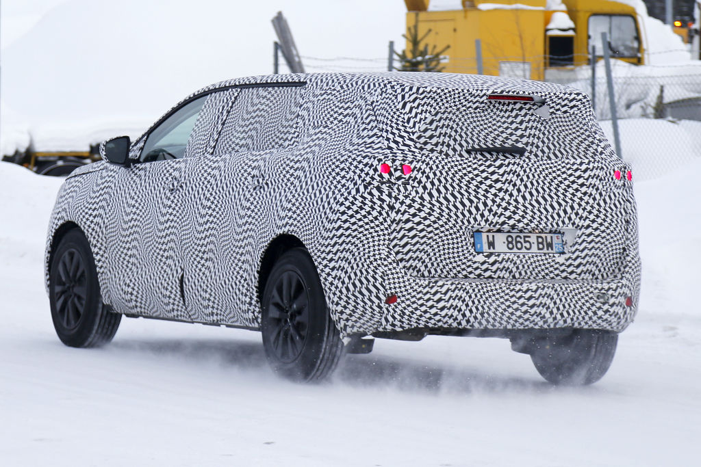 Erlkönig Peugeot 6008