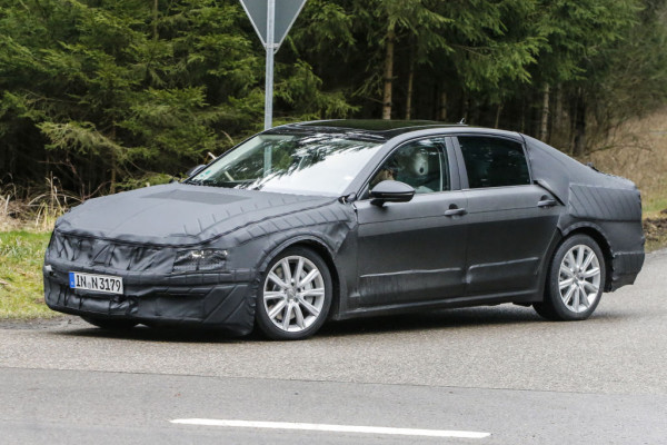 VW C Coupe GTE Erlkönig: Der neue Phaeton 2019