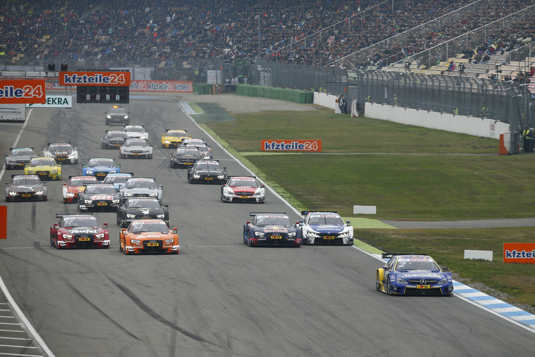 In der Saison 2015 dominierte Mercedes-AMG in der DTM. Das Ziel für 2016 ist natürlich, diesen Erfolg zu wiederholen.