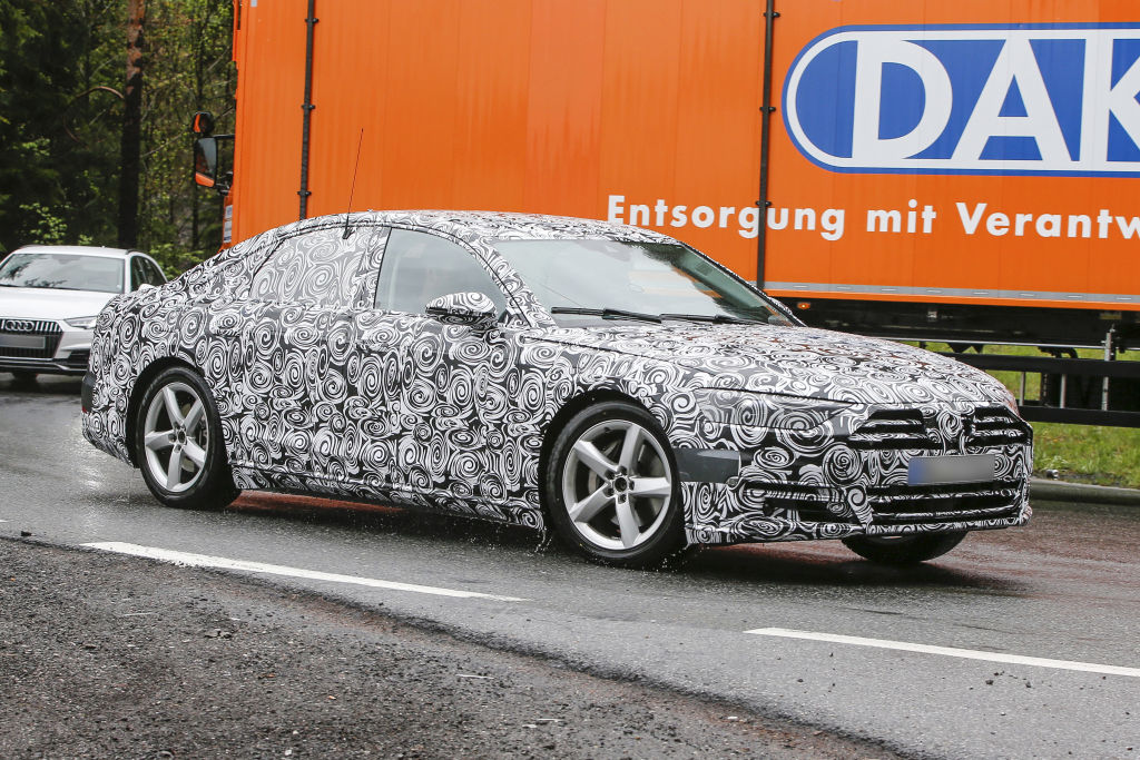 Erlkönig Audi A8 2016