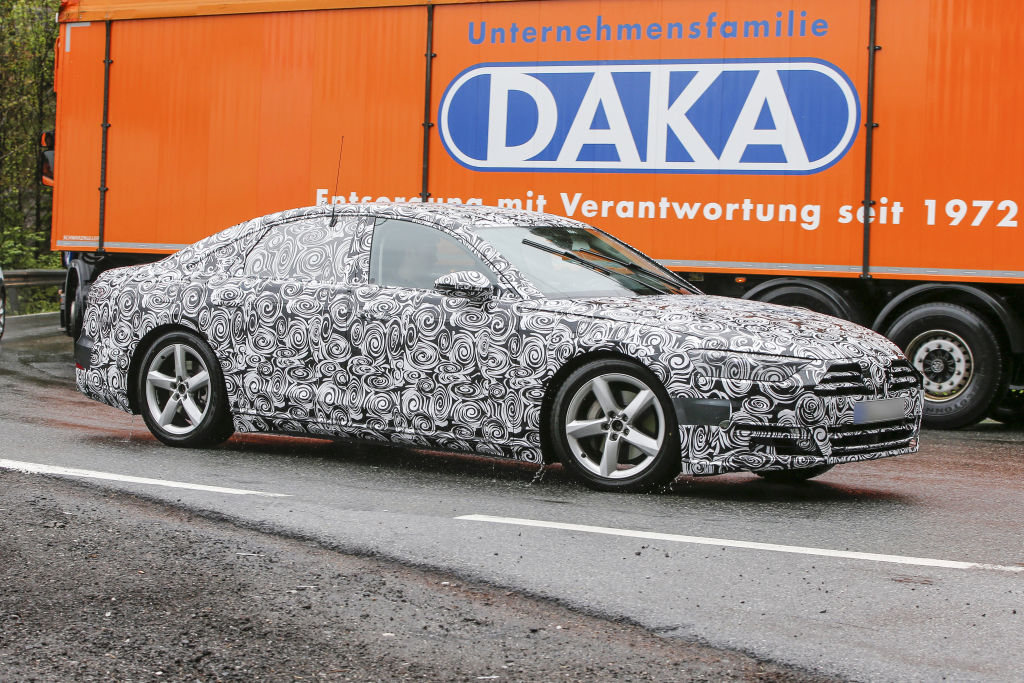 Erlkönig Audi A8 2016