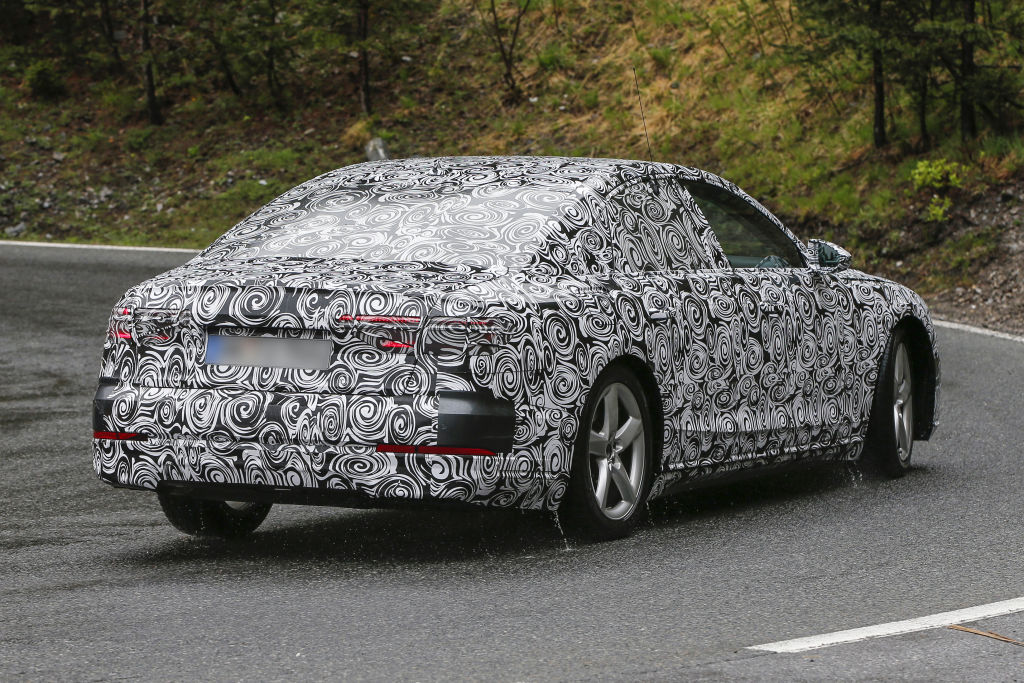 Erlkönig Audi A8 2016