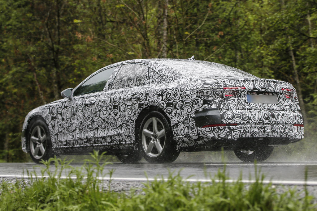 Erlkönig Audi A8 2016