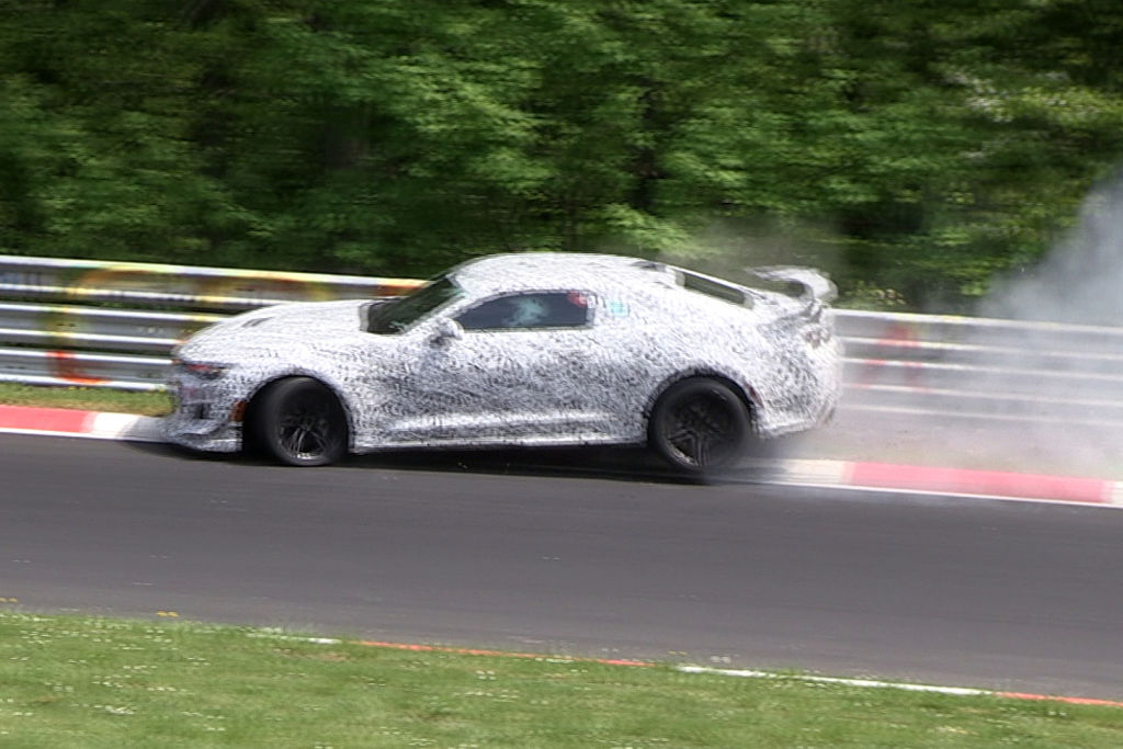Crash Erlkönig Chevrolet Camaro Z/28