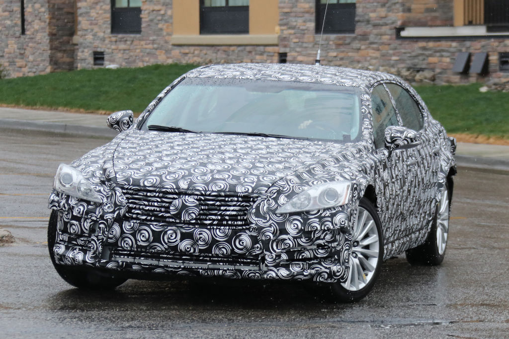 Erlkönig Lexus LS für 2017