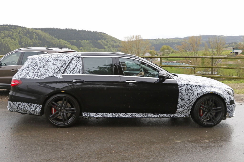 Erlkönig Mercedes-AMG E63 T-Modell