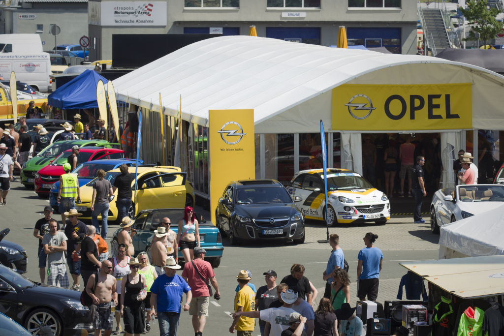 Opel-Treffen in Oschersleben