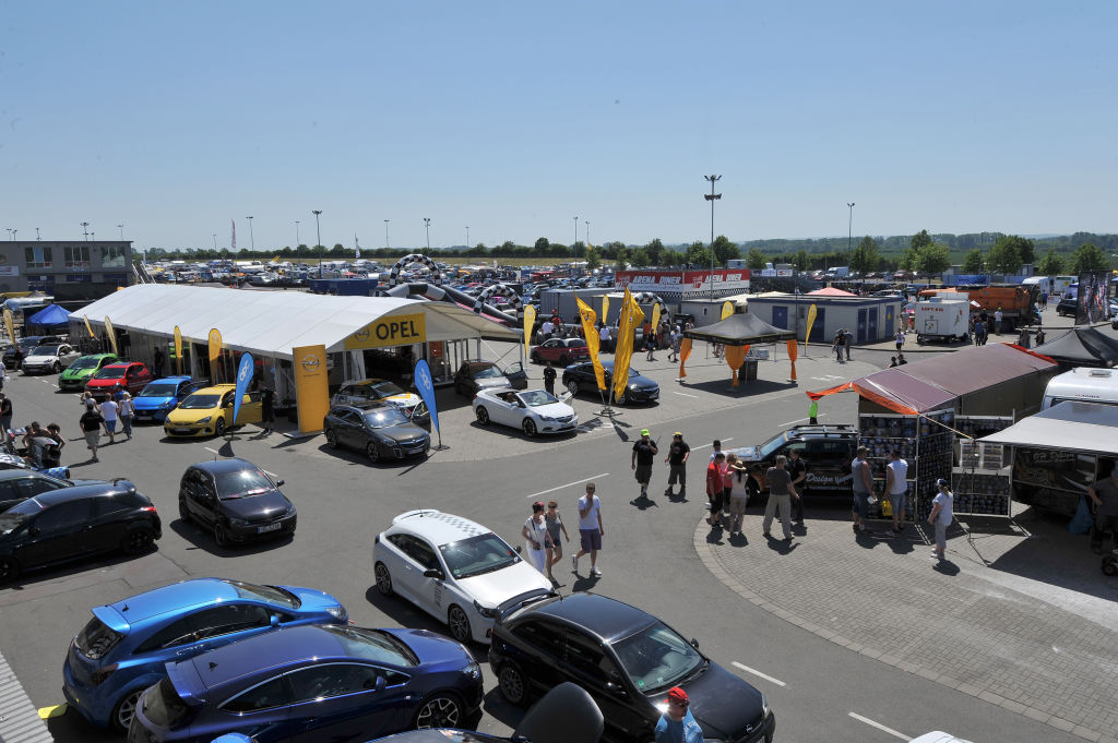 Opel-Treffen in Oschersleben