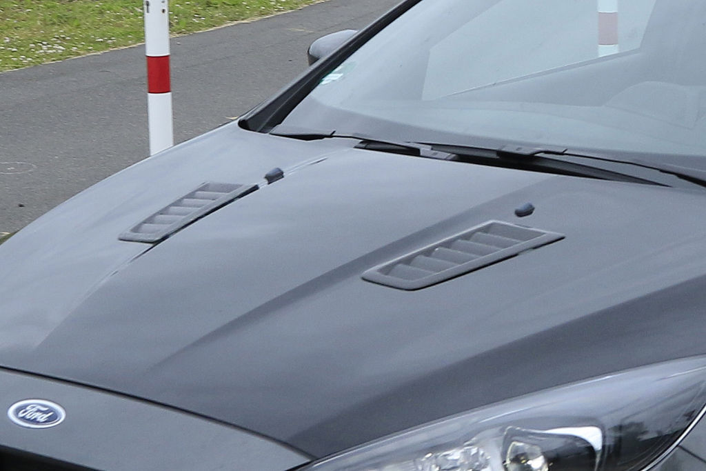 Ford Focus RS500: Auffällige Bonnet Vens sorgen bessere Kühlung