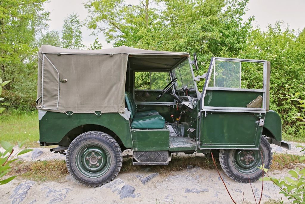 Land Rover Defender, Baujahr 1951