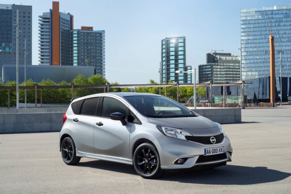 Nissan Note „Black Edition“