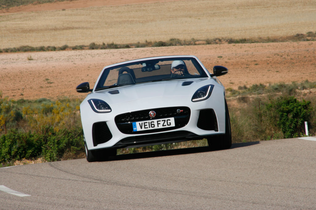 Jaguar F-Type SVR