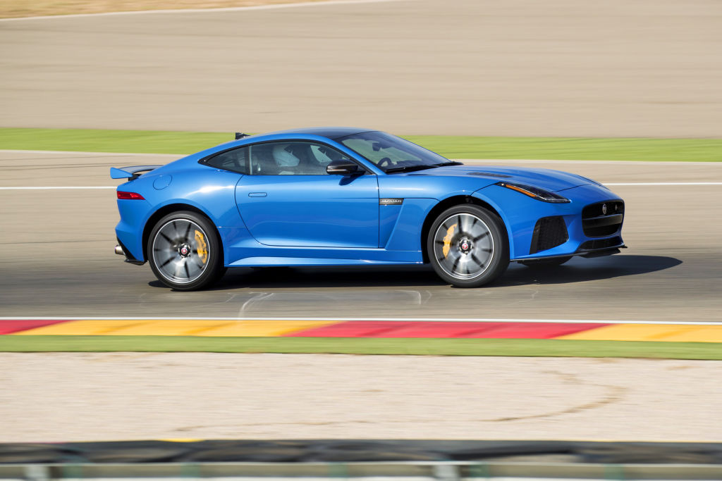 Jaguar F-Type SVR