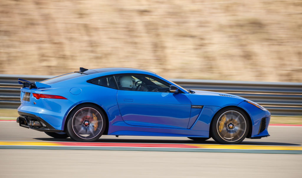 Jaguar F-Type SVR