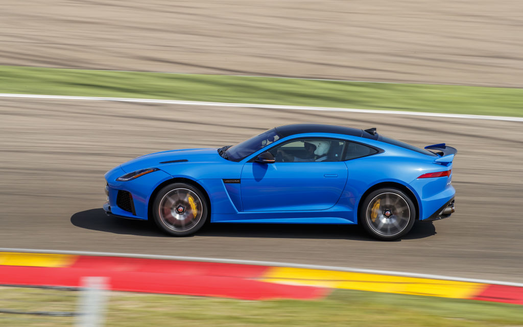 Jaguar F-Type SVR