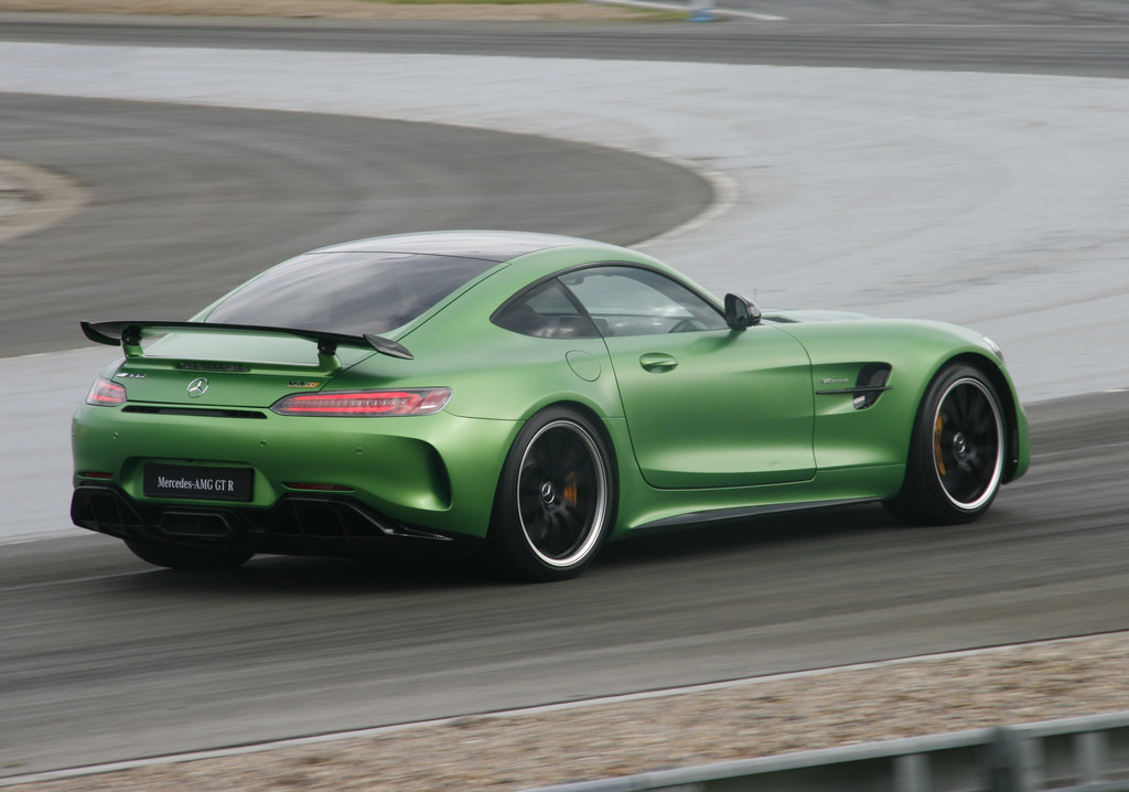 Mercedes-AMG GT R