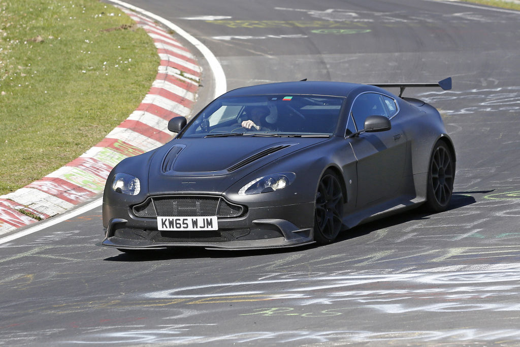 Aston Martin Vantage GT8