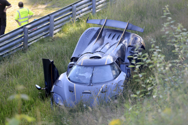 Koenigsegg One:1 crash auf dem Nürburgring